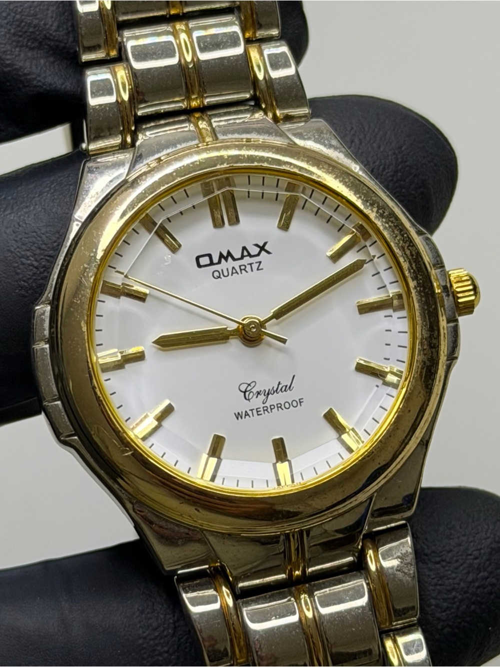 Omax Crystal HBK153 White Dial Two-Tone Stainless Steel 35mm Unisex Dress Watch